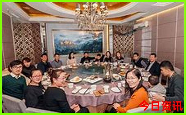 驾车去新疆旅游线路推荐